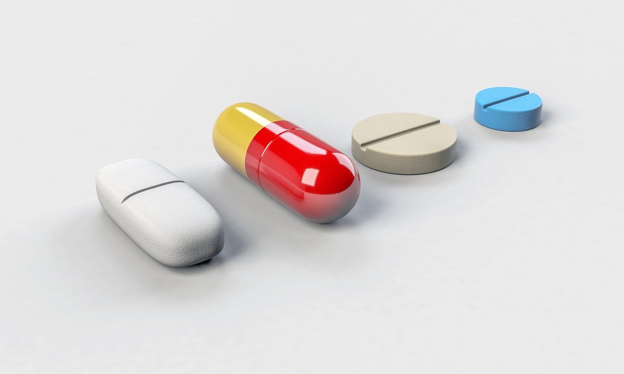Jak taniej kupować leki – w poszukiwaniu taniego leku. Skąd różnice w cenach?