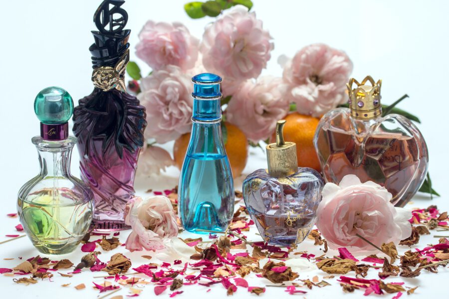 Francuskie perfumy lane polecają się na każdą okazję.